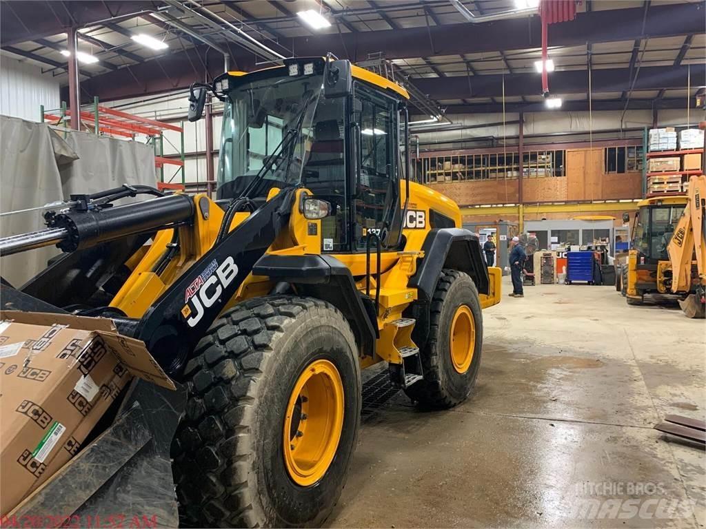 JCB 437ZX Колесни товарачи
