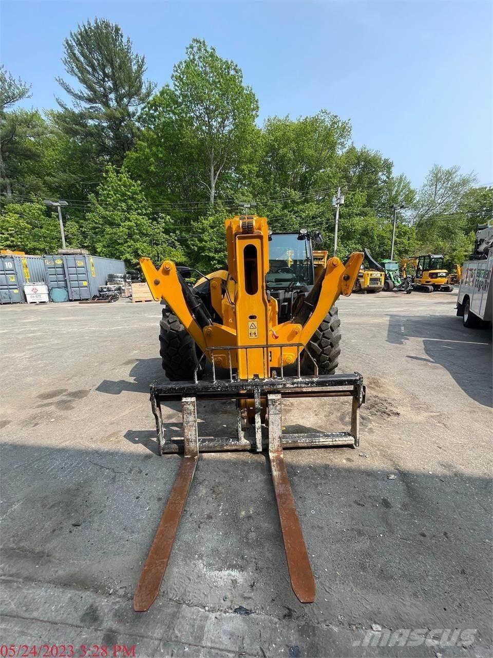 JCB 510-56 Телескопични товарачи