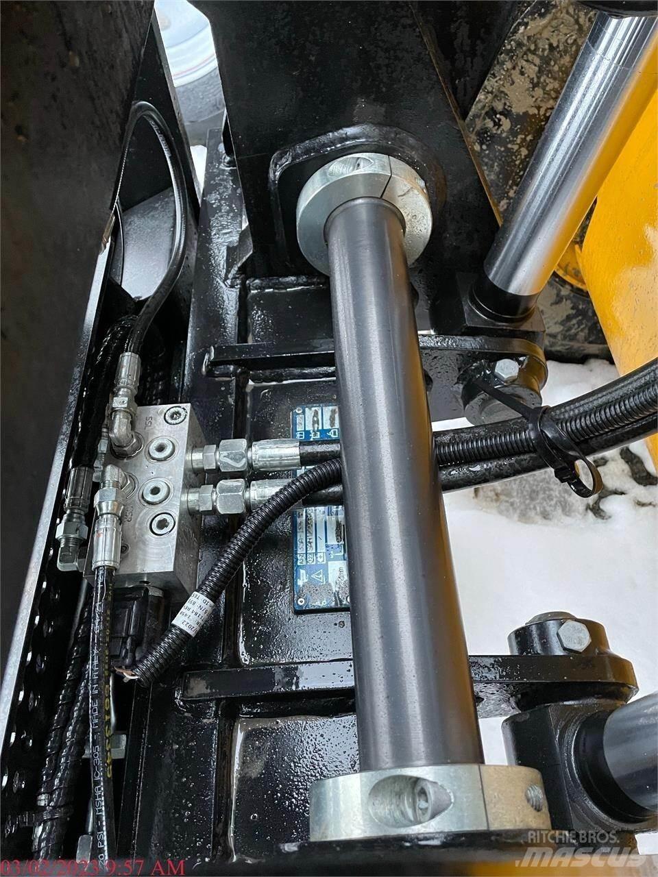 JCB 77-52D Телескопични товарачи