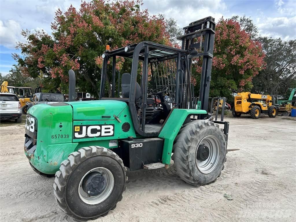 JCB 930 Камиони за херавни местности