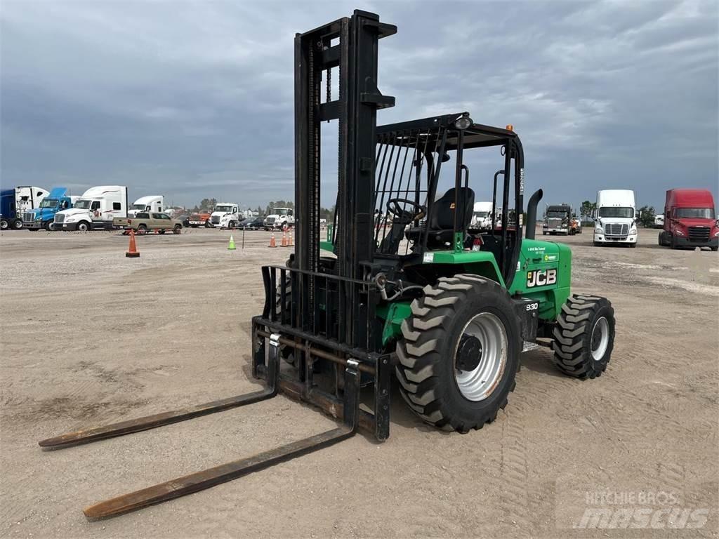 JCB 930 Камиони за херавни местности