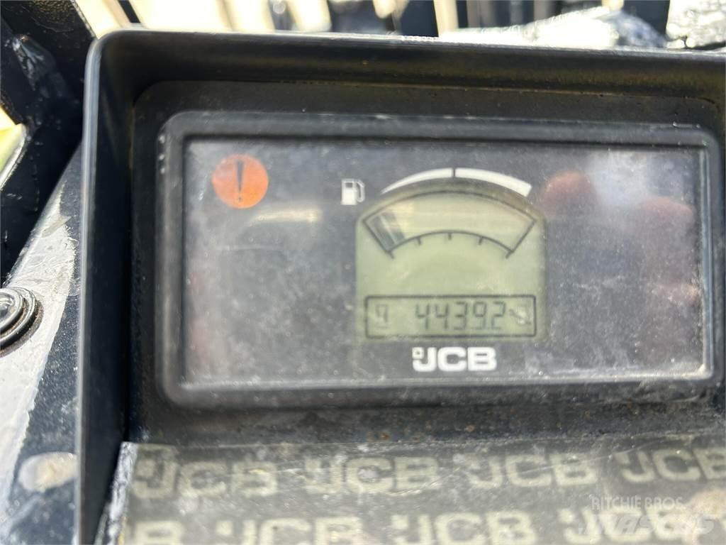 JCB 930 Камиони за херавни местности