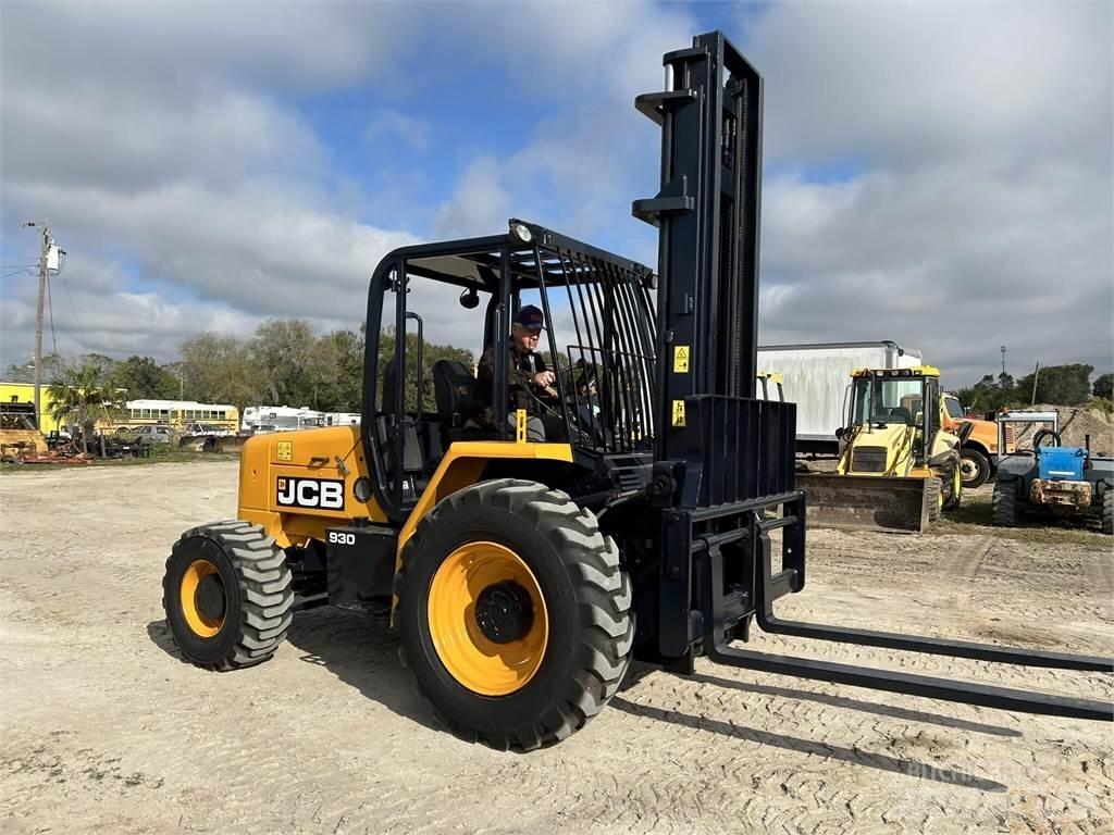JCB 930 Камиони за херавни местности