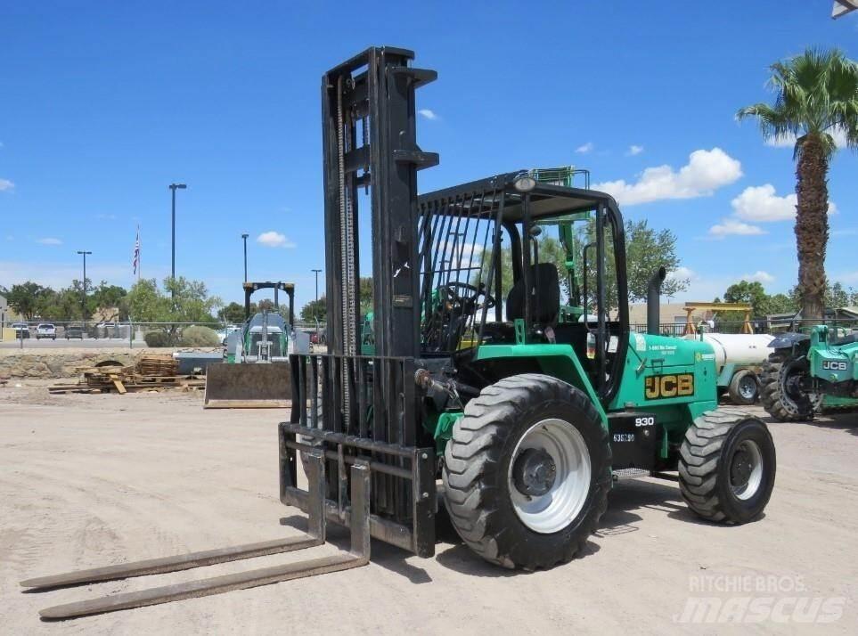 JCB 930 Камиони за херавни местности