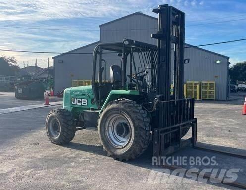 JCB 930 Камиони за херавни местности