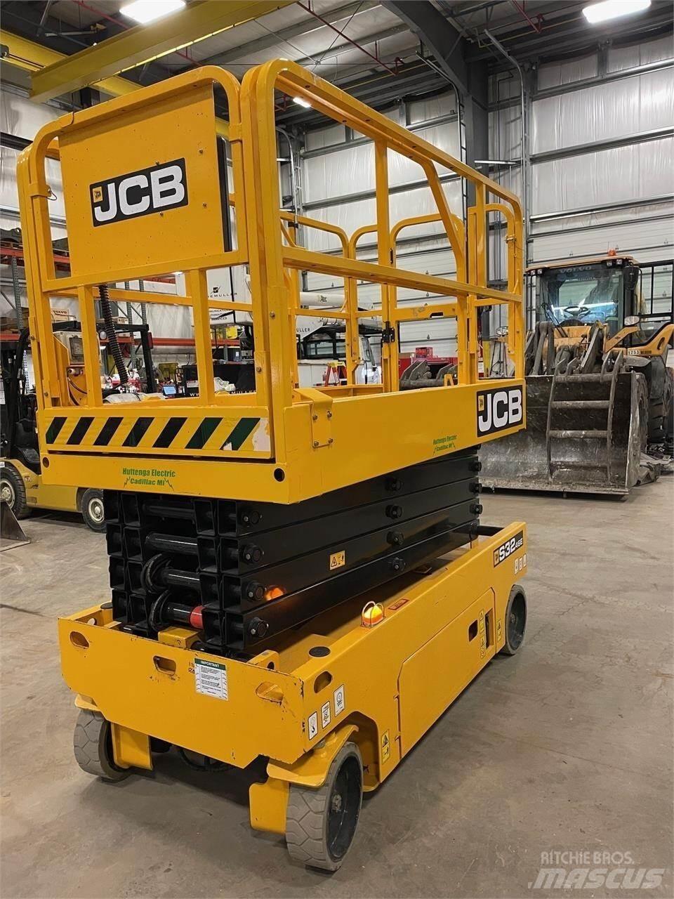 JCB S3246E Ножични работни платформи