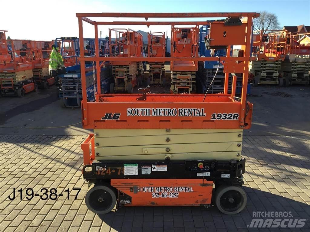 JLG 1932R Ножични работни платформи