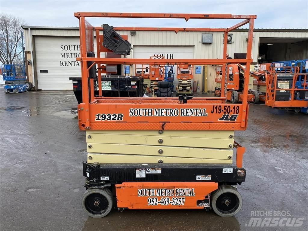 JLG 1932R Ножични работни платформи