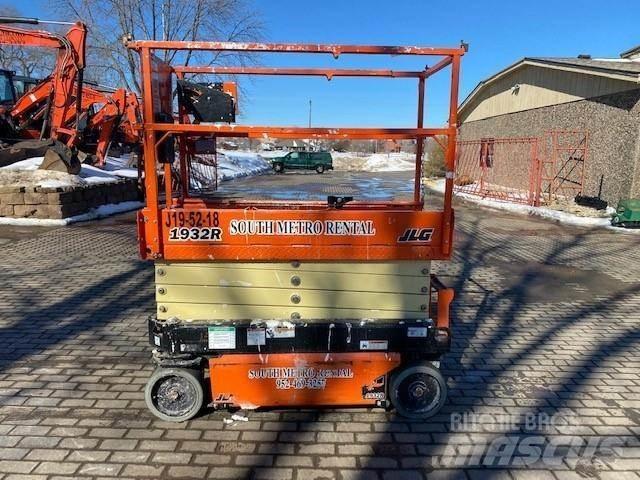 JLG 1932R Ножични работни платформи
