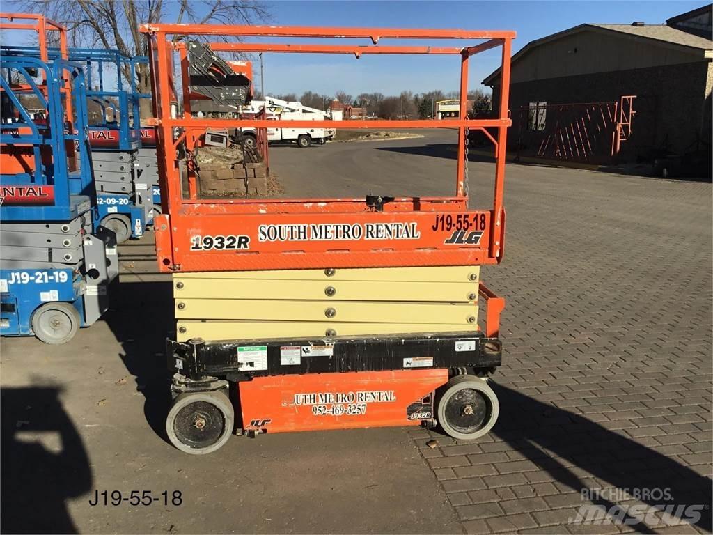 JLG 1932R Ножични работни платформи