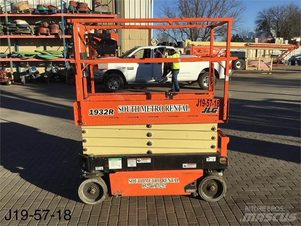 JLG 1932R Ножични работни платформи
