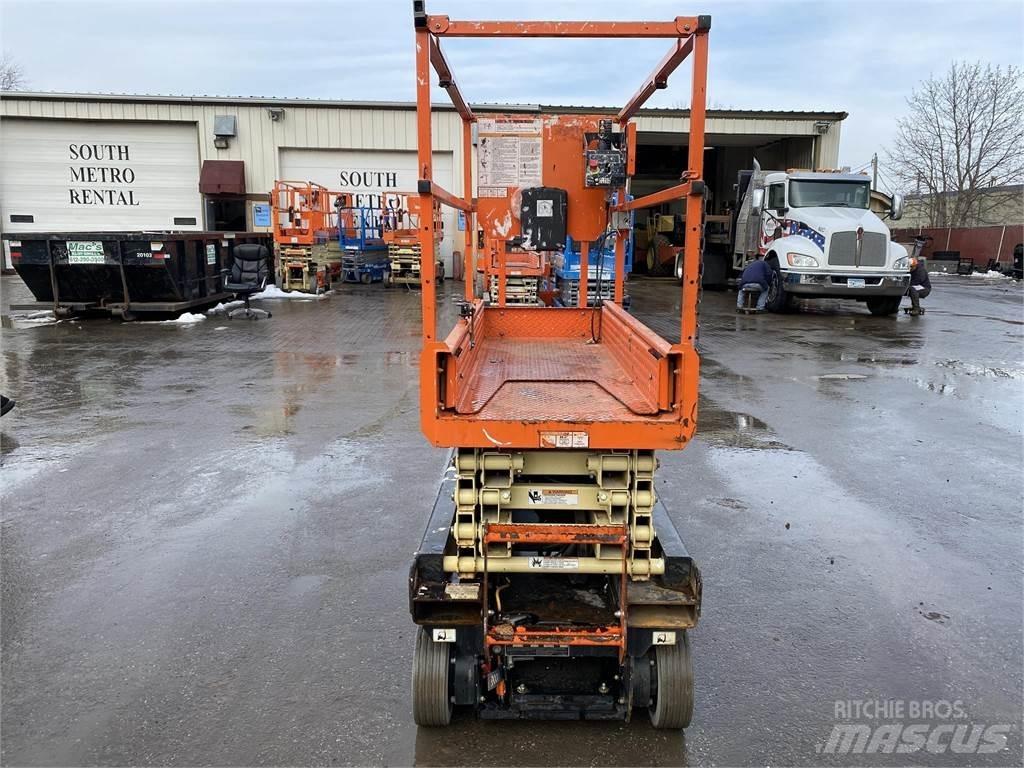 JLG 1932R Ножични работни платформи