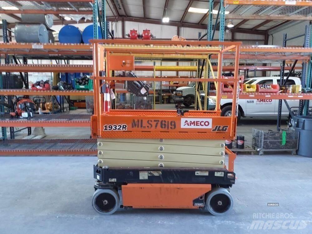 JLG 1932R Ножични работни платформи