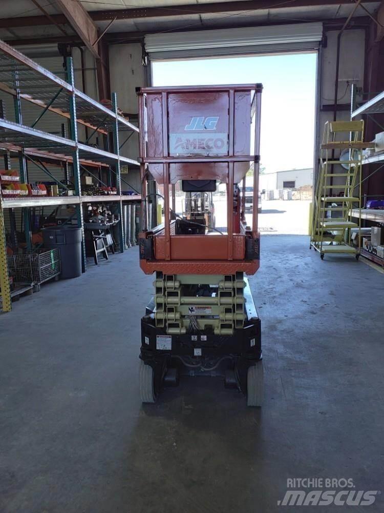 JLG 1932R Ножични работни платформи