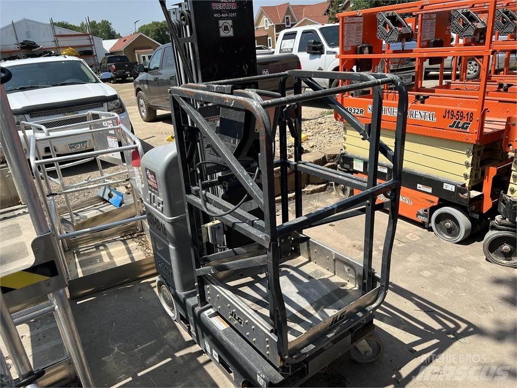 JLG 20MVL Вертикални мачтови повдигачи
