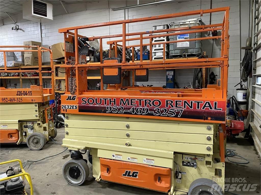 JLG 2632ES Ножични работни платформи