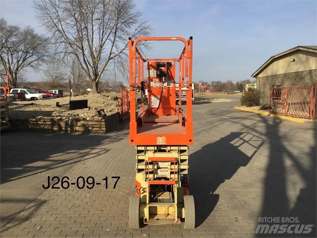 JLG 2632ES Ножични работни платформи