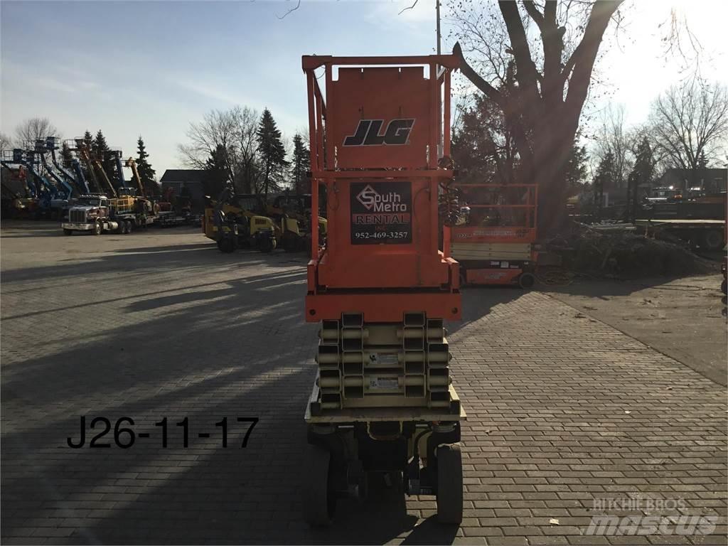 JLG 2632ES Ножични работни платформи