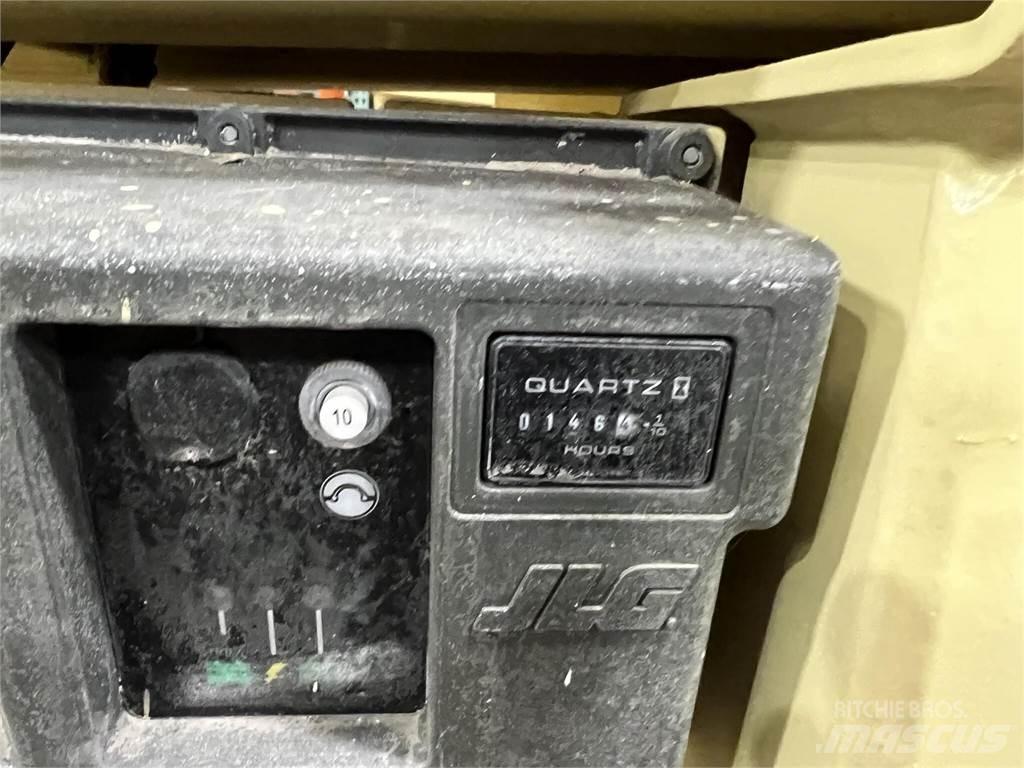 JLG 2632ES Ножични работни платформи