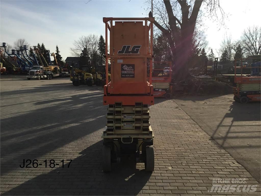 JLG 2632ES Ножични работни платформи