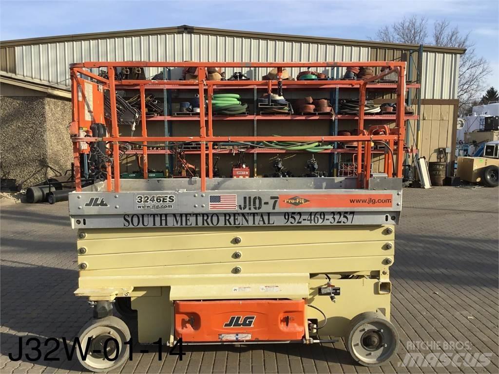 JLG 3246ES Ножични работни платформи