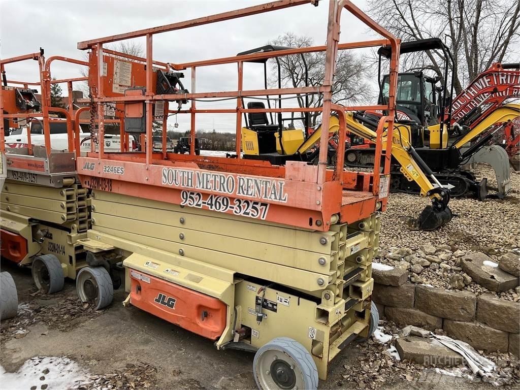 JLG 3246ES Ножични работни платформи
