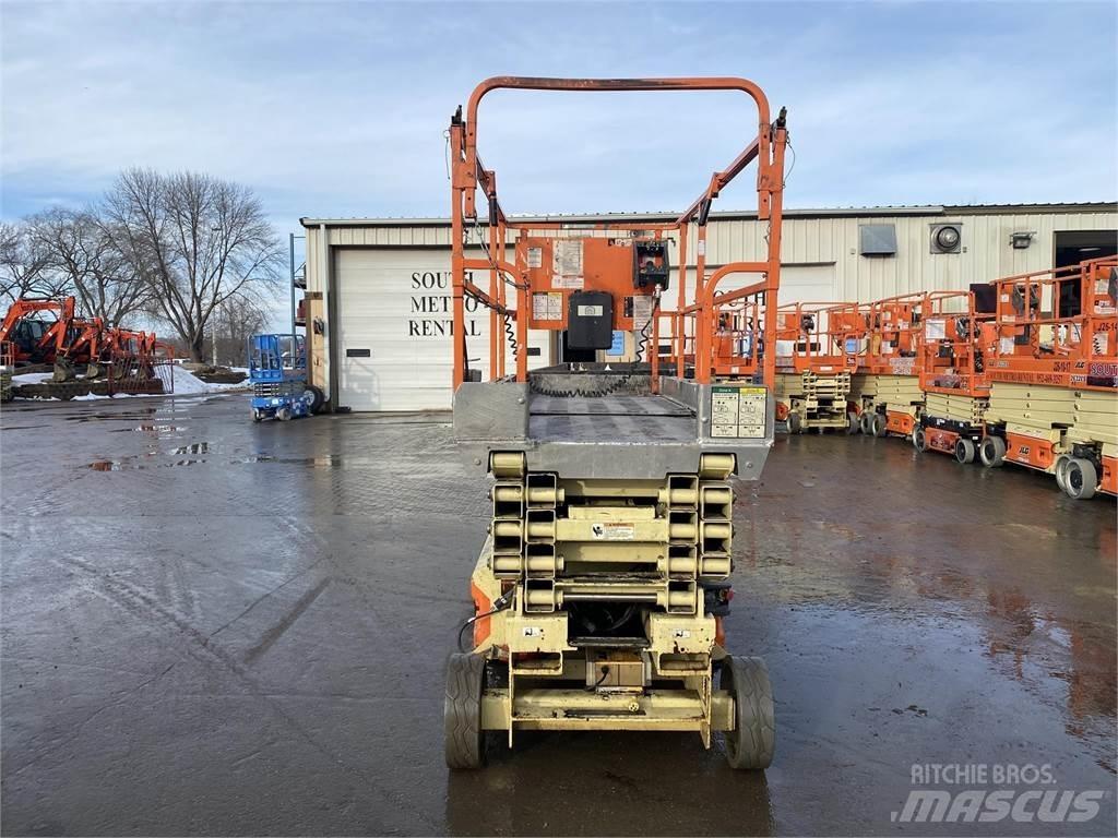 JLG 3246ES Ножични работни платформи