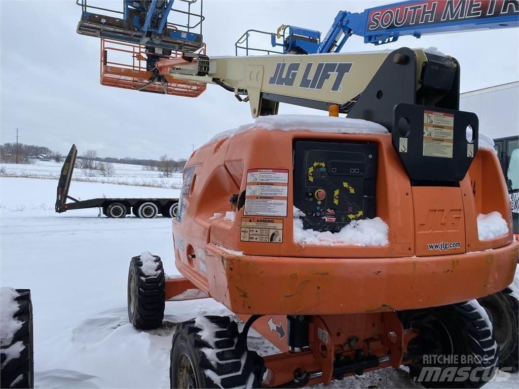 JLG 400S Телескопични повдигачи
