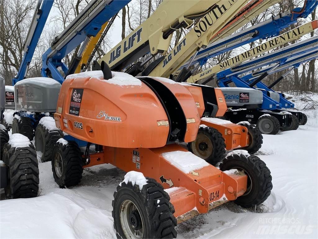JLG 400S Телескопични повдигачи
