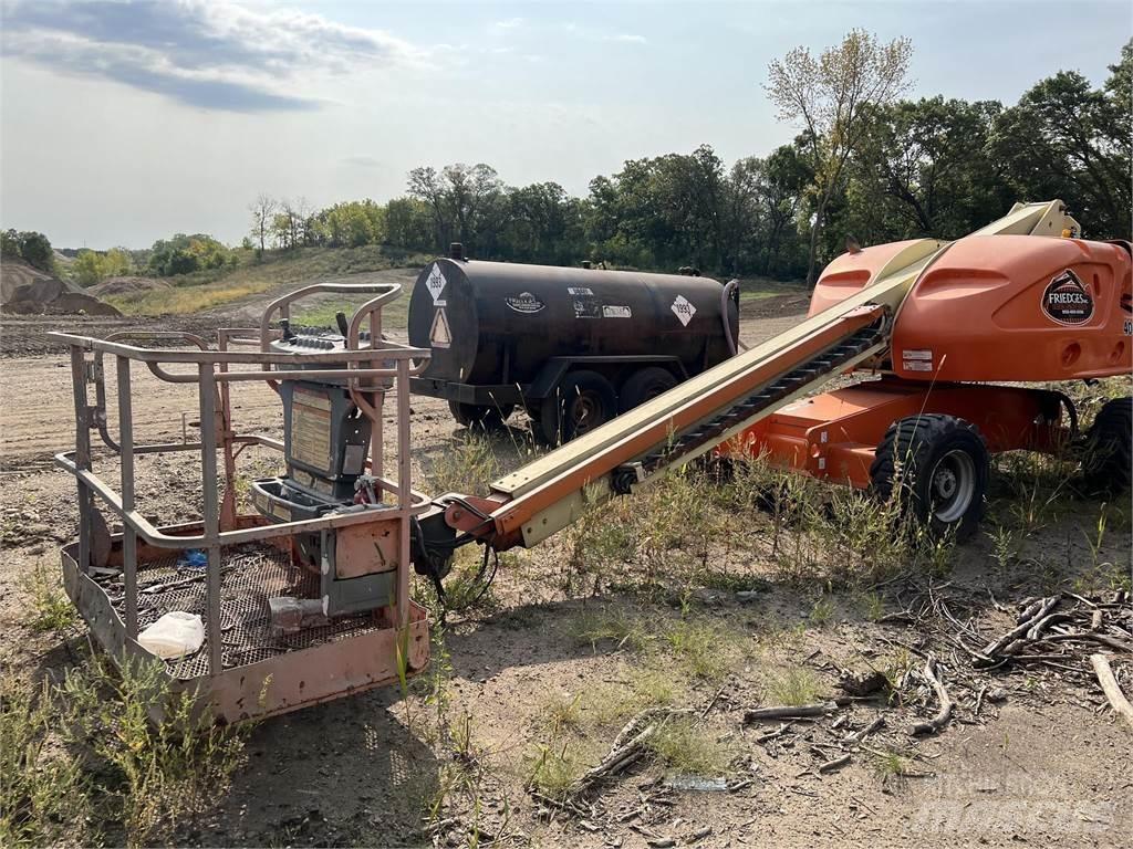 JLG 400S Телескопични повдигачи
