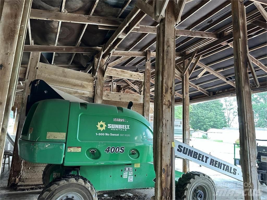 JLG 400S Телескопични повдигачи
