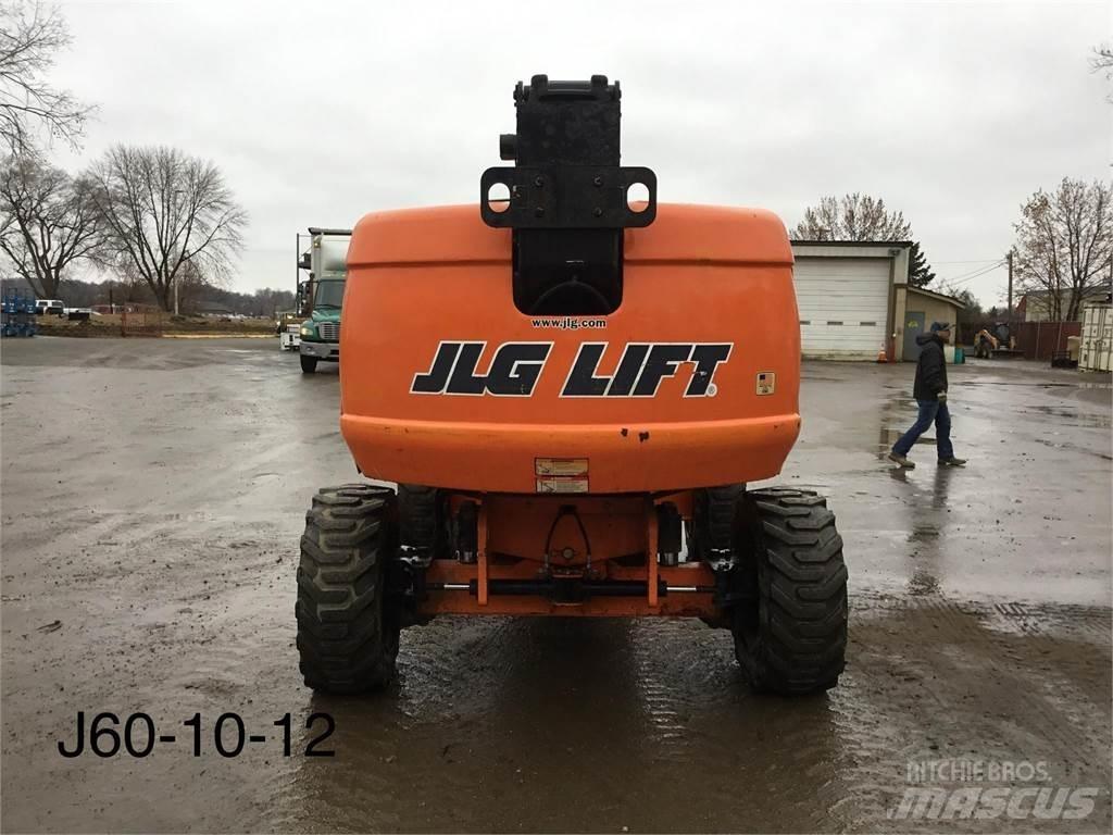 JLG 600S Телескопични повдигачи
