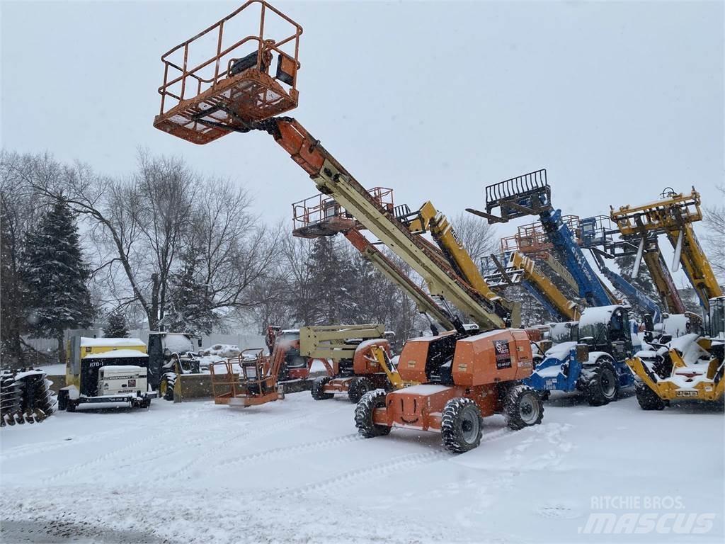 JLG 600S Телескопични повдигачи
