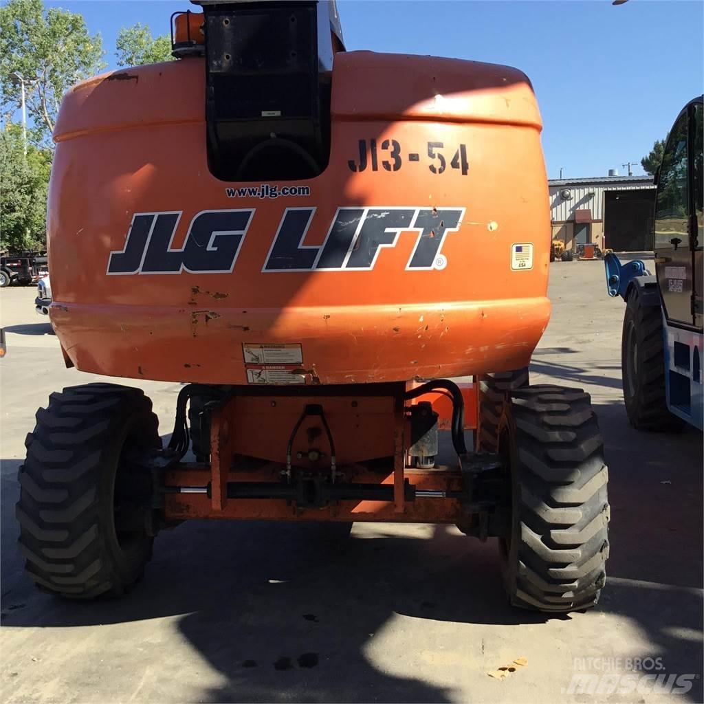 JLG 600S Телескопични повдигачи
