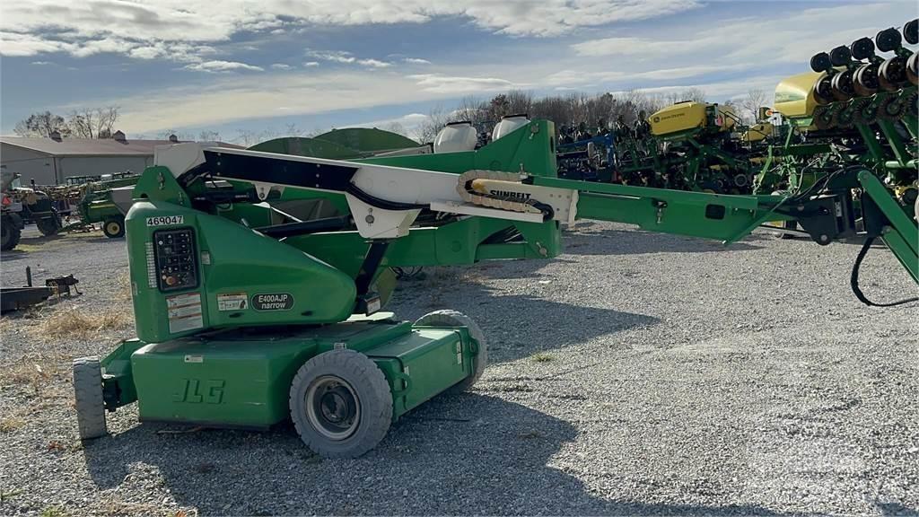 JLG E400AJPN Съчленени стрелови подемници