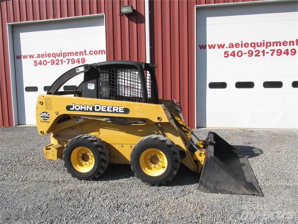 John Deere 260 II Мини товарачи
