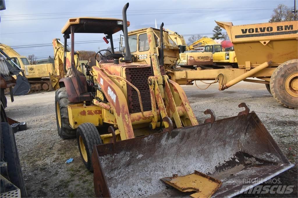 John Deere 310E Товарач със заден ексватор