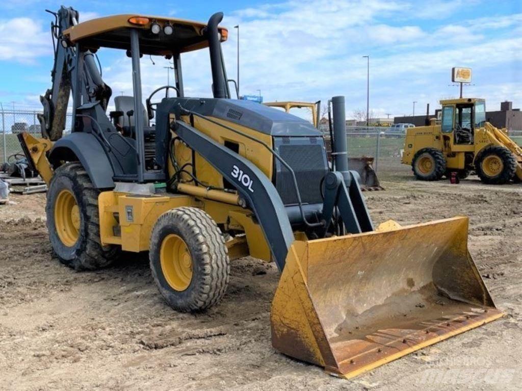 John Deere 310L Товарач със заден ексватор
