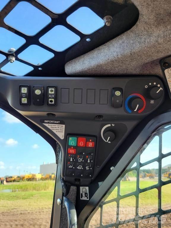 John Deere 325G Мини товарачи
