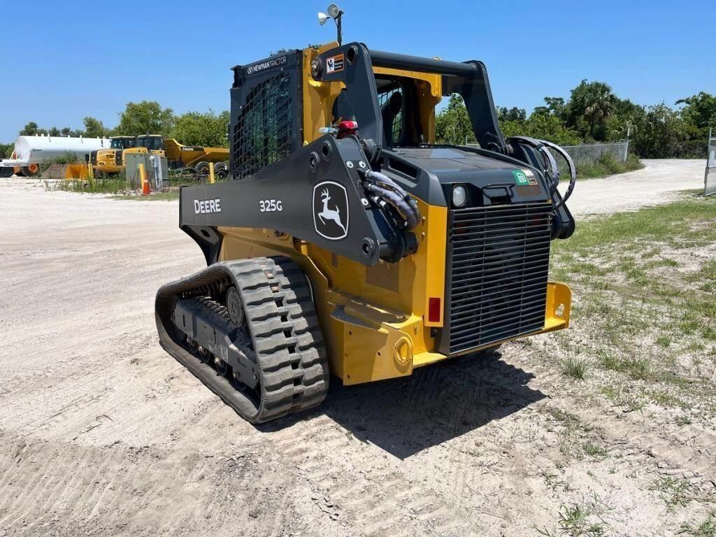 John Deere 325G Мини товарачи
