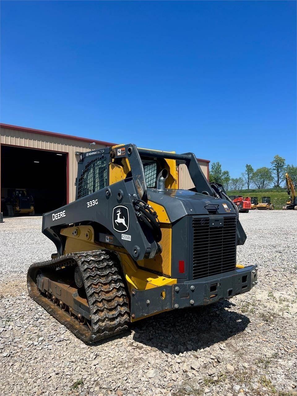John Deere 333G Мини товарачи
