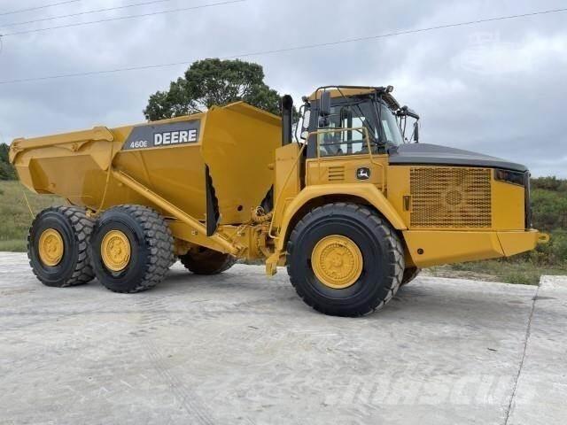John Deere 460E Дъмпери/моторни превозни средства