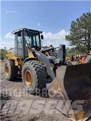 John Deere 544K Колесни товарачи