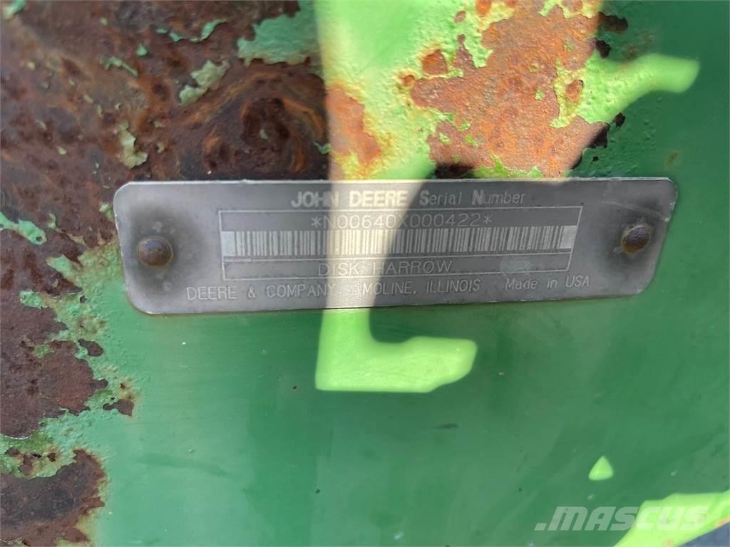 John Deere 640 Дискови брани