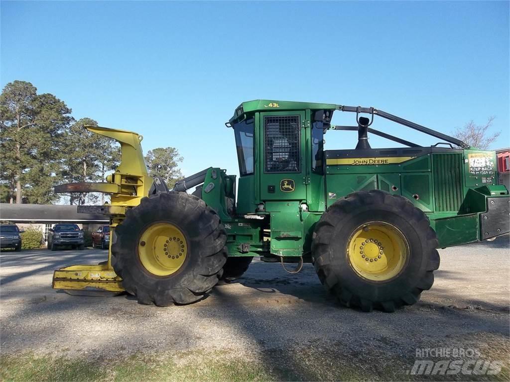 John Deere 643L Секачи
