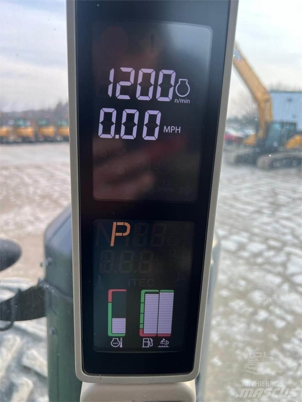 John Deere 8270R Трактори