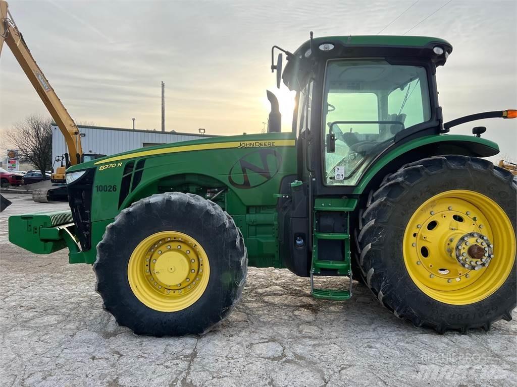 John Deere 8270R Трактори