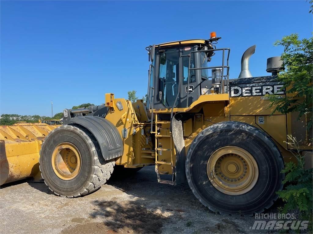 John Deere 844KIII Колесни товарачи