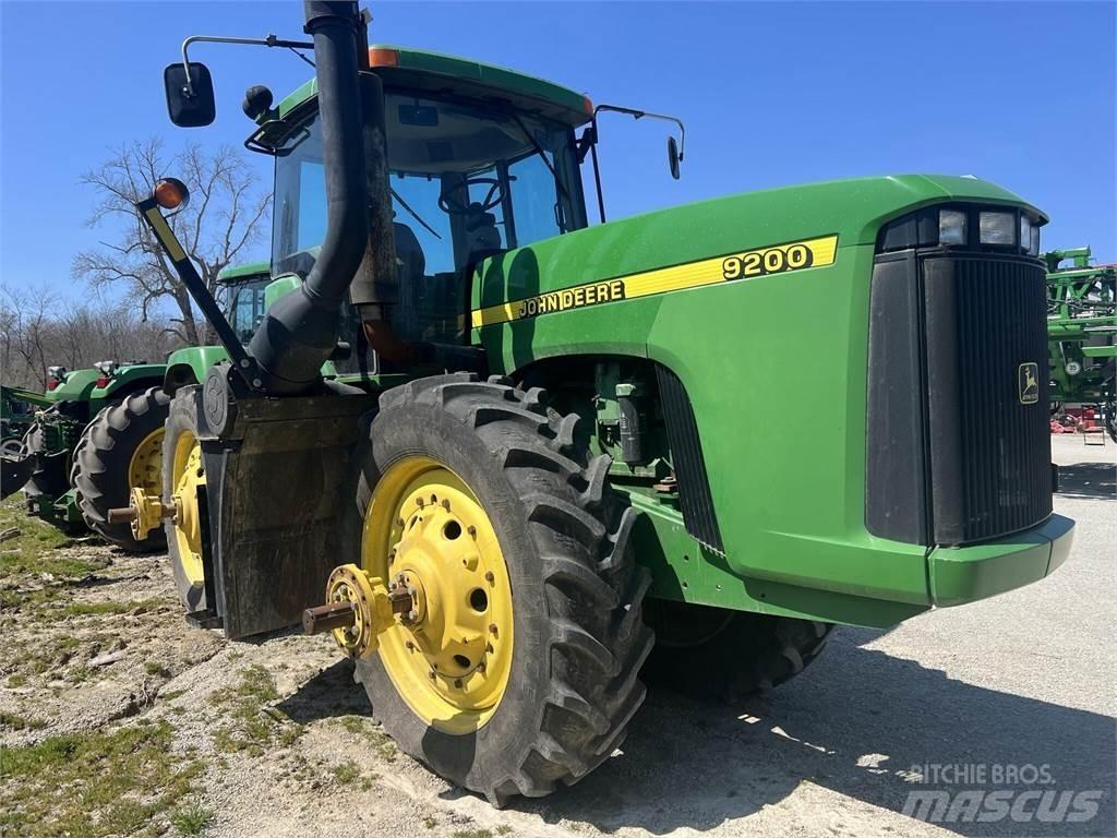 John Deere 9200 Трактори