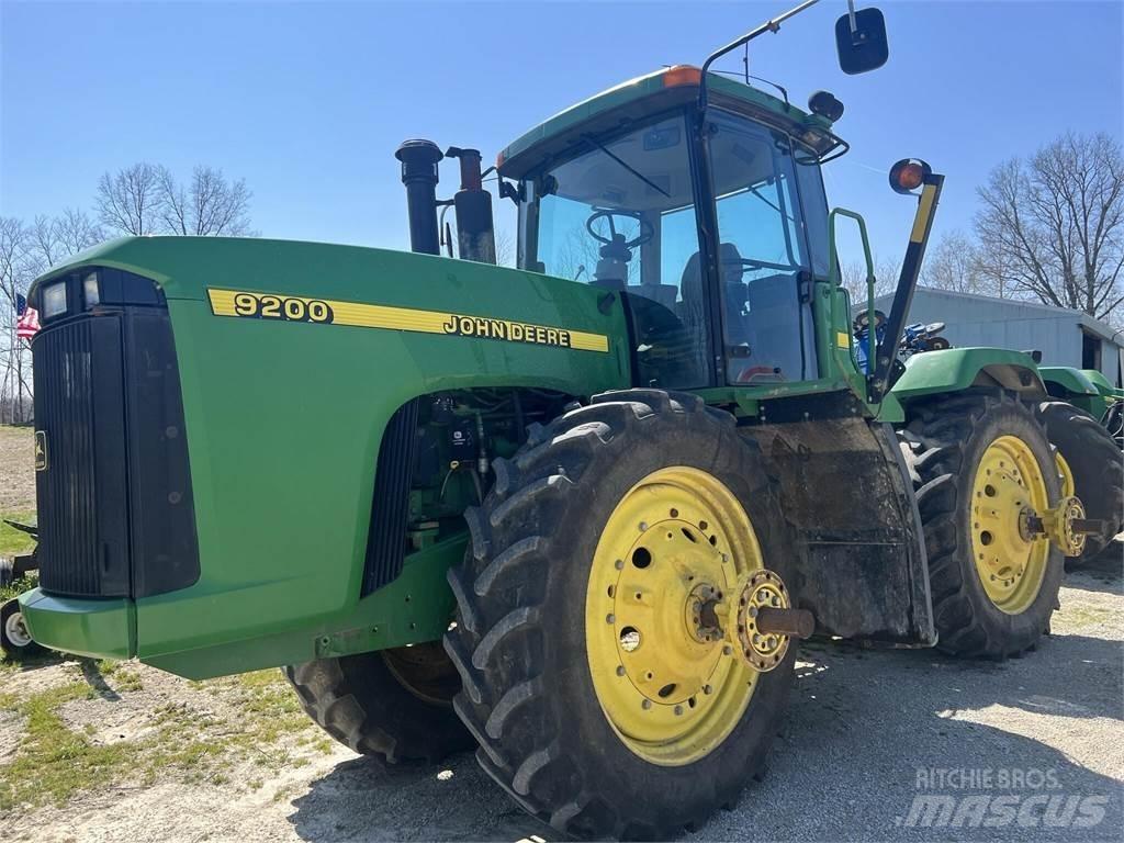 John Deere 9200 Трактори